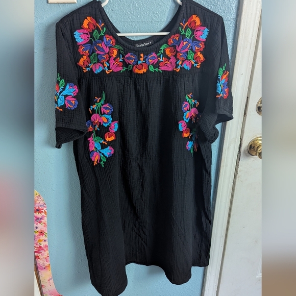 SEE N Be Se Scully Black Dress with Colorful Floral Embroidery - Picture 1 of 3